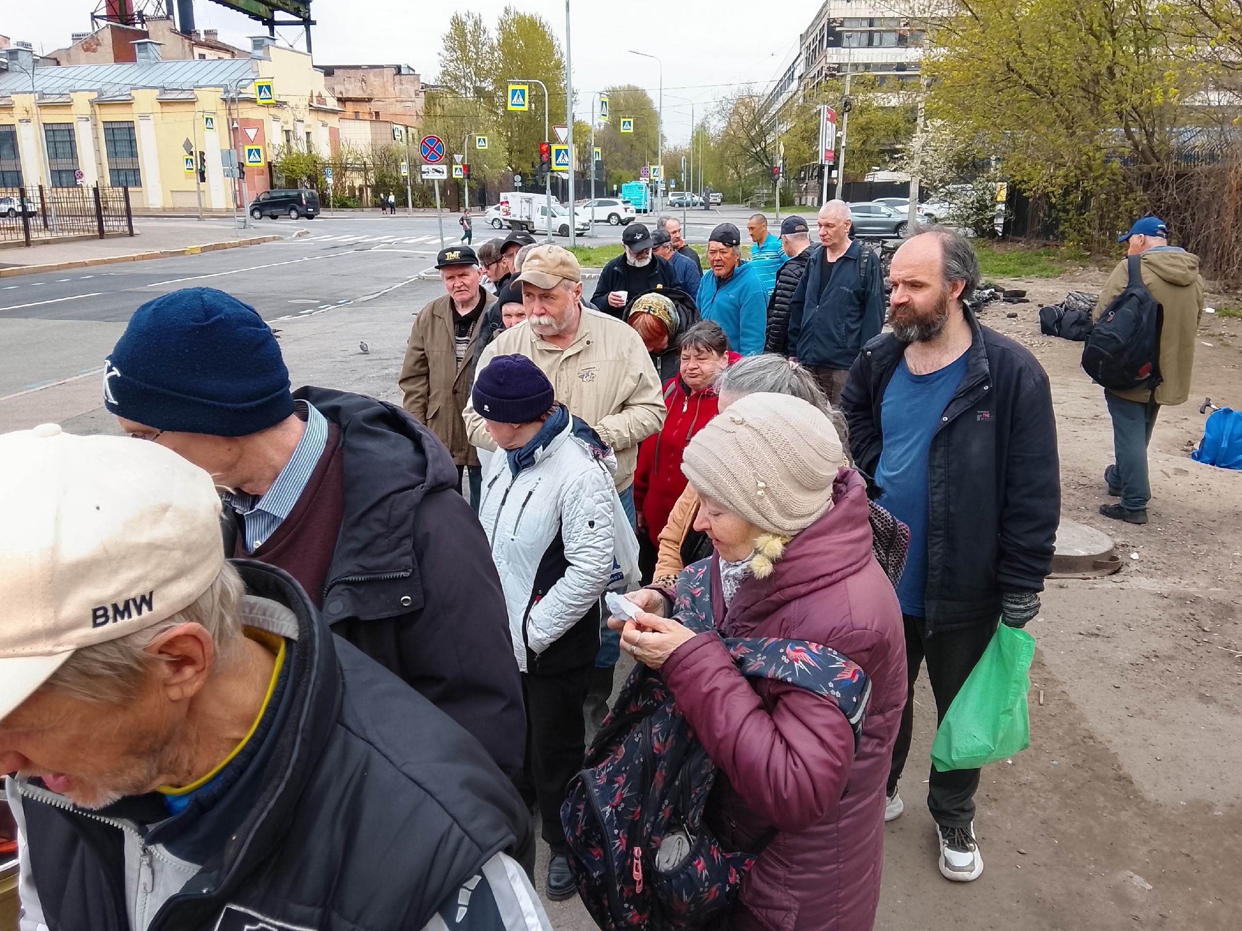 “А в чем самая большая цель жизни? Я думаю: увеличивать добро в окружающем на…
